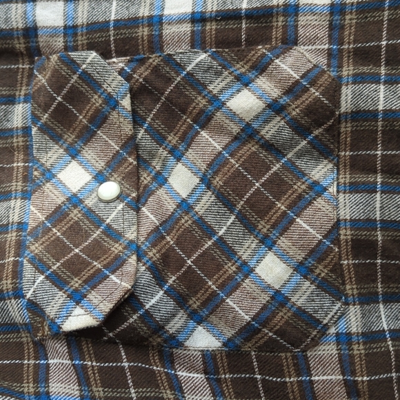 Men's Lined Plaid Button Up - Picture 3 of 4